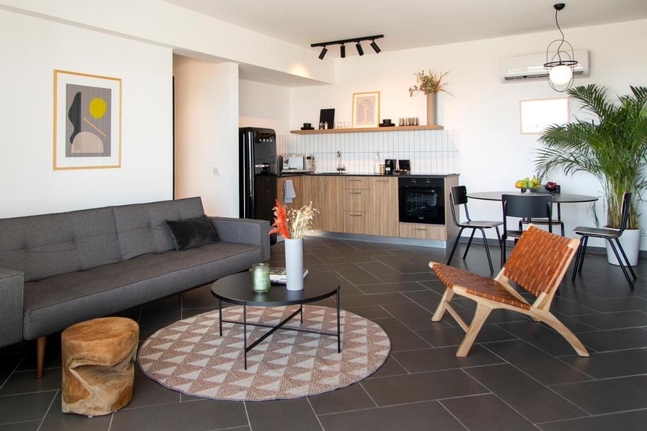 Liv Urban Suites Larnaca Eksteriør billede