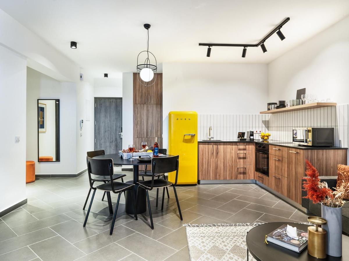 Liv Urban Suites Larnaca Eksteriør billede